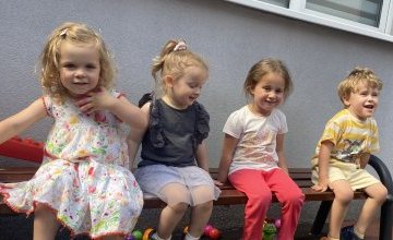 Biedronki i Pszczółki na patio - ruch, radość!