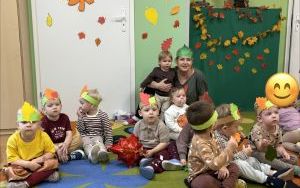 Dzień Spadającego Liścia w grupie Pszczółki (11)