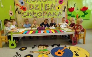 Dzień Chłopaka w grupie Pszczółek (4)