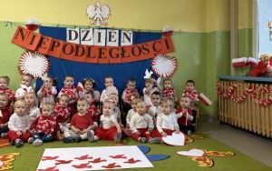 DZIEŃ NIEPODLEGŁOŚCI - GRUPA PSZCZÓŁEK (1)