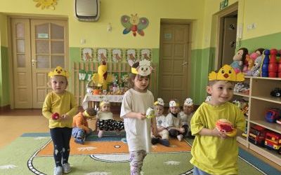 Wielkanocne świętowanie w grupie "Misie" (5)