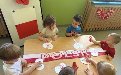 Dzień Flagi w grupie Pszczółek (4)