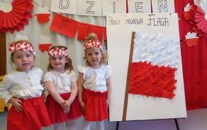 Dzień Flagi w grupie Biedronki  (2)