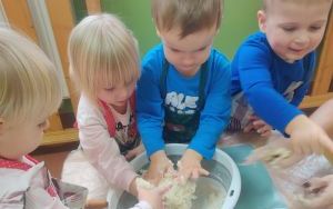 Zajęcia sensoryczne - grupa Misie (4)