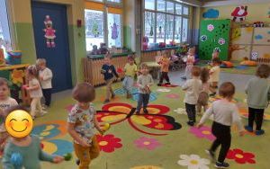 Miniony tydzień - grupa Pszczółek: tydzień małych odkrywców  (1)