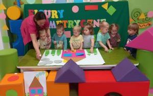 Miniony tydzień - grupa Pszczółek: Tydzień pełen kolorów (7)