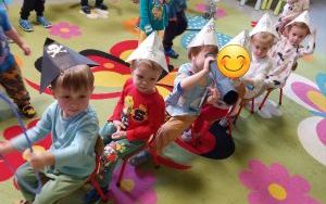 Miniony tydzień - grupa Pszczółek: Tydzień pełen kolorów (1)