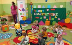 Miniony tydzień - grupa Pszczółek: Tydzień pełen kolorów (2)