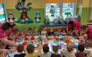 Miniony tydzień - grupa Pszczółek: Tydzień pełen kolorów (11)