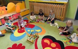 Miniony tydzień - grupa Pszczółek: Tydzień pełen kolorów (7)