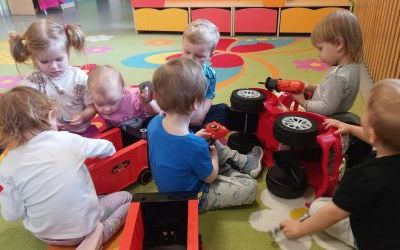 Miniony tydzień - grupa Pszczółek: Tydzień pełen pomysłów i działań (7)