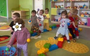 Miniony tydzień - grupa Pszczółek: Tydzień pełen pomysłów i działań (2)