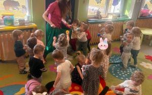 Miniony tydzień - grupa Pszczółek: Tydzień pełen pomysłów i działań (1)