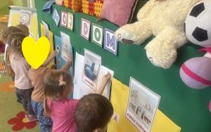 Miniony tydzień - grupa Pszczółek: Tydzień pełen pomysłów i działań (4)