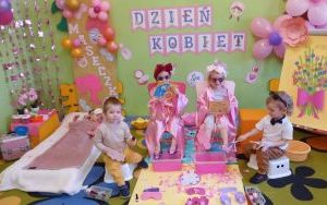 Dzień Kobiet - grupa Pszczółek (14)