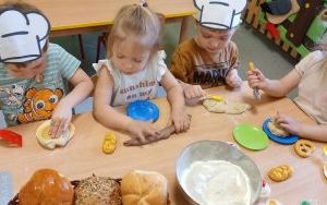 Dzień Chleba w grupie Pszczółek (1)