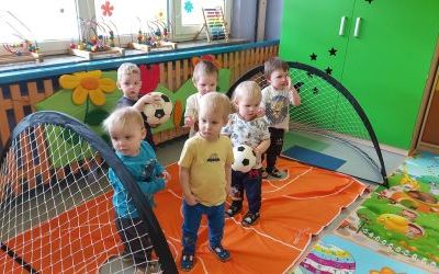 Miniony tydzień - grupa Pszczółek: Tydzień pełen pomysłów i działań (2)