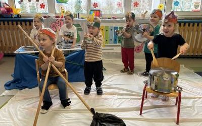 Miniony tydzień - grupa Pszczółek: Tydzień pełen pomysłów i działań (7)