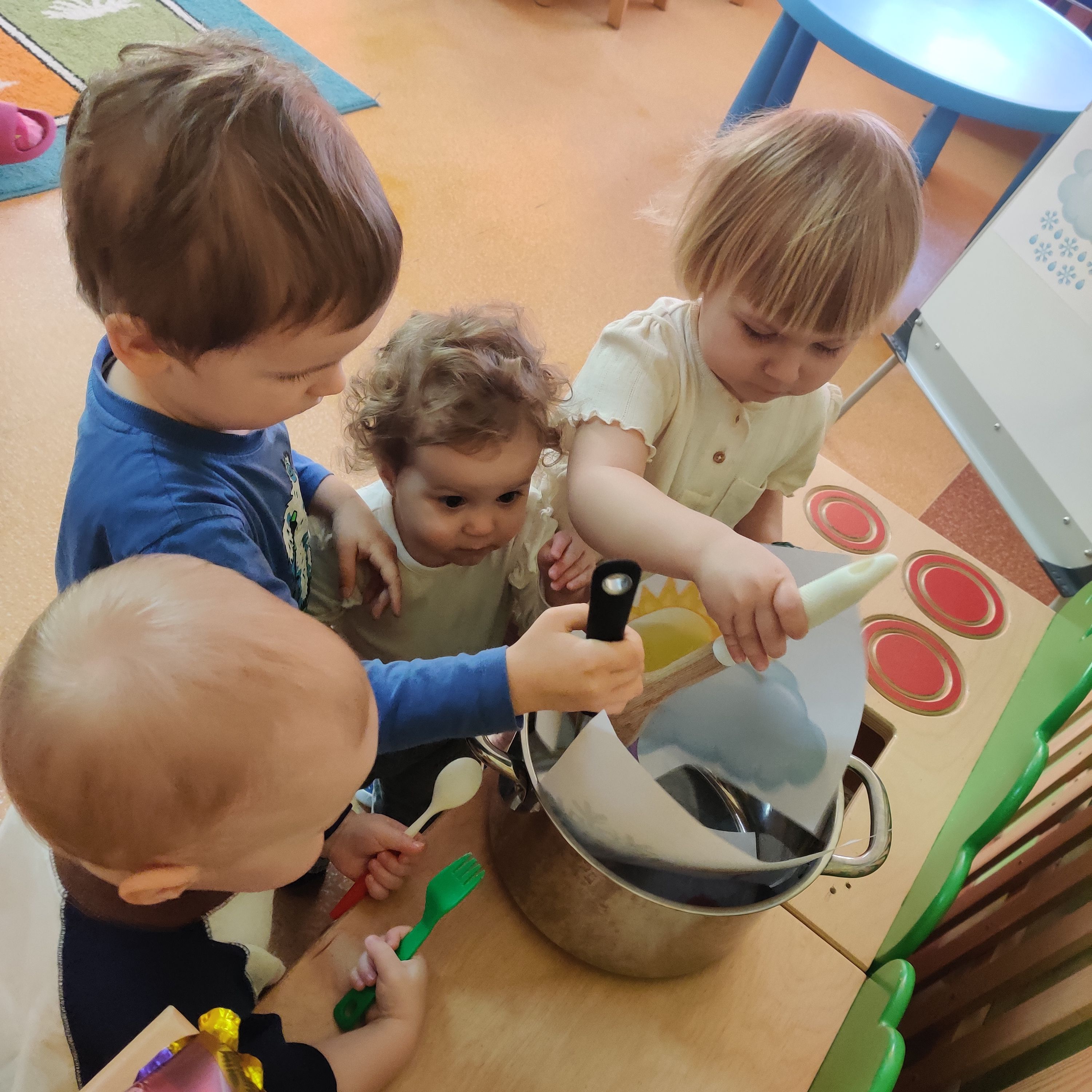 Miniony tydzień - grupa Misie: Tydzień pełen pomysłów i działań (10)