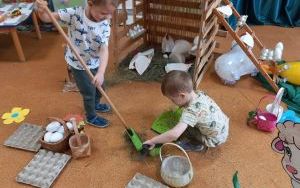 Grupa Pszczółek na farmie pełnej wrażeń (3)