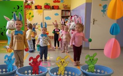 Miniony tydzień - grupa Pszczółek: Tydzień pełen niespodzianek (5)