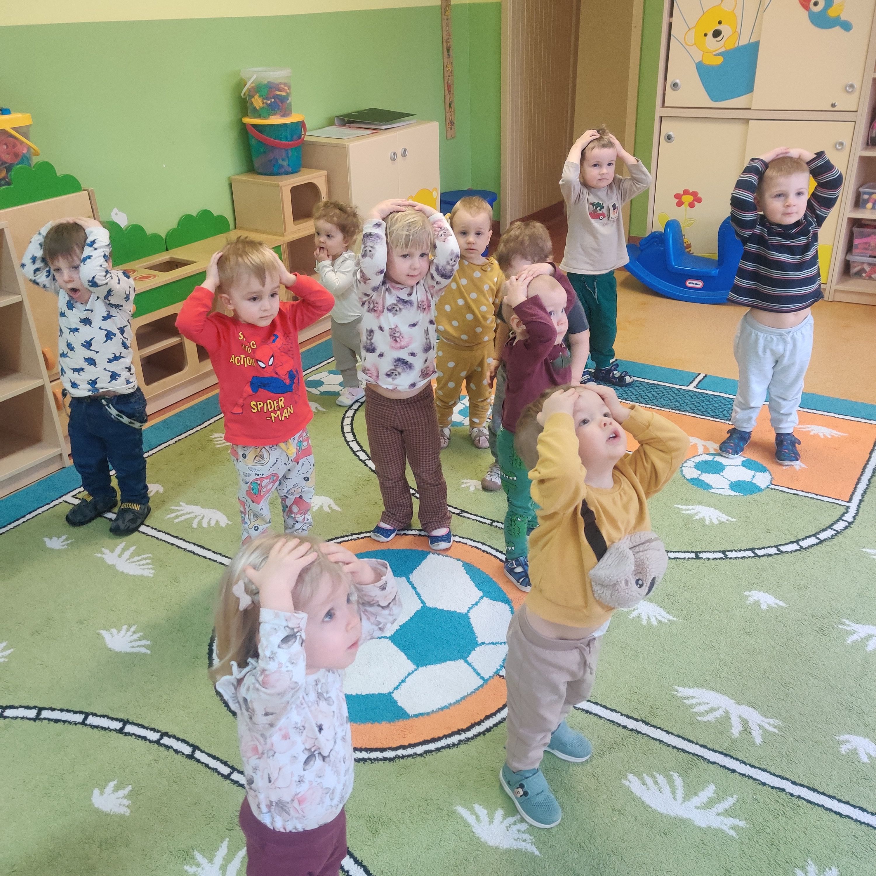 Miniony tydzień - grupa Misie: tydzień małych odkrywców  (2)