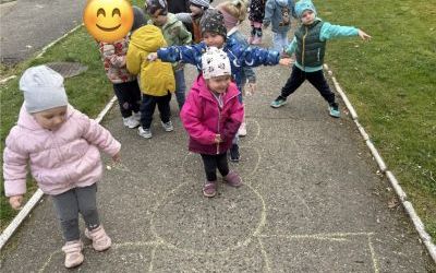 Miniony tydzień - grupa Pszczółek: Tydzień pełen pomysłów i działań (1)