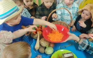 Dzień owoców i warzyw w grupie Misie (4)