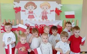 Dzień Flagi - grupa Misie (1)