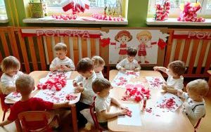 Dzień Flagi - grupa Misie (5)