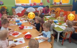 Dzień Flagi - grupa Pszczółek (4)