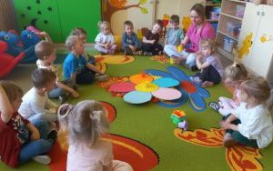 Miniony tydzień - grupa Pszczółek: Tydzień pełen niespodzianek (4)