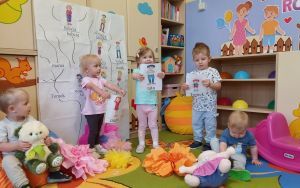 Dzień Rodziny w grupach Wiewiórek i Pszczółek  (3)
