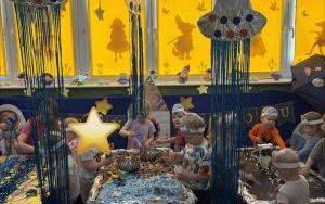 Dzień Kosmosu - starszaki z grupy Pszczółek i Wiewiórek  (2)
