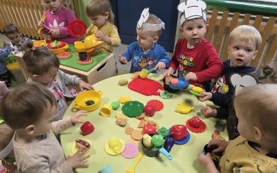 Miniony tydzień - grupa Pszczółek: Tydzień pełen pomysłów i działań (2)