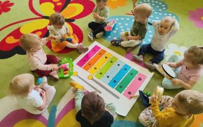 Miniony tydzień - grupa Pszczółek: Tydzień pełen pomysłów i działań (13)