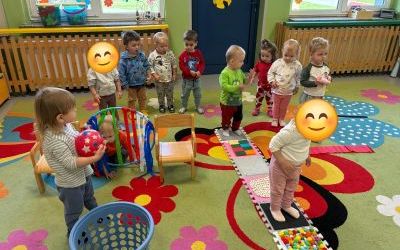 Miniony tydzień - grupa Pszczółek: Tydzień pełen pomysłów i działań (8)