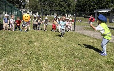 Zasady Ruchu Drogowego Grupa Pszczółek i Grupa Wiewiórek  (7)