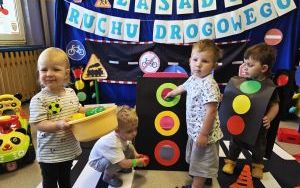Zasady Ruchu Drogowego Grupa Pszczółek i Grupa Wiewiórek (4)