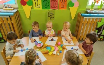 Miniony tydzień - grupa Pszczółek: Tydzień wspólnej zabawy (16)