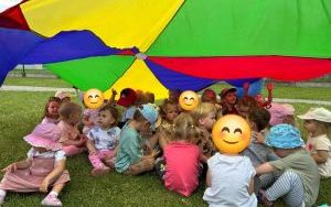 Miniony tydzień - grupa Pszczółek: Tydzień wspólnej zabawy (4)
